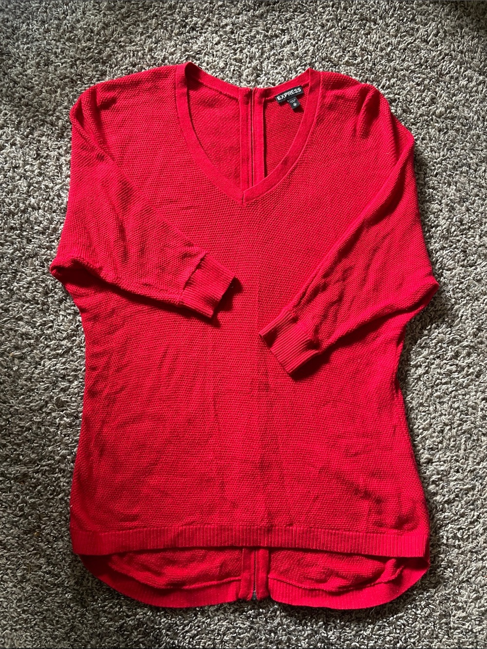 Express Women's Red V-Neck Lightweight Knit Sweater
